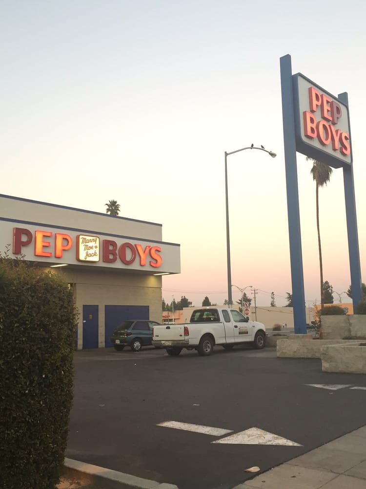 Pepboys - 31 Reviews - Tires - 3655 N Blackstone Ave ...