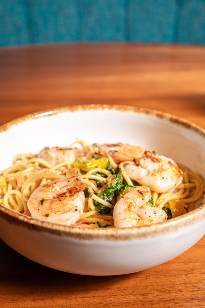 Zutro Restaurant & Bar Zutro Restaurant & Bar