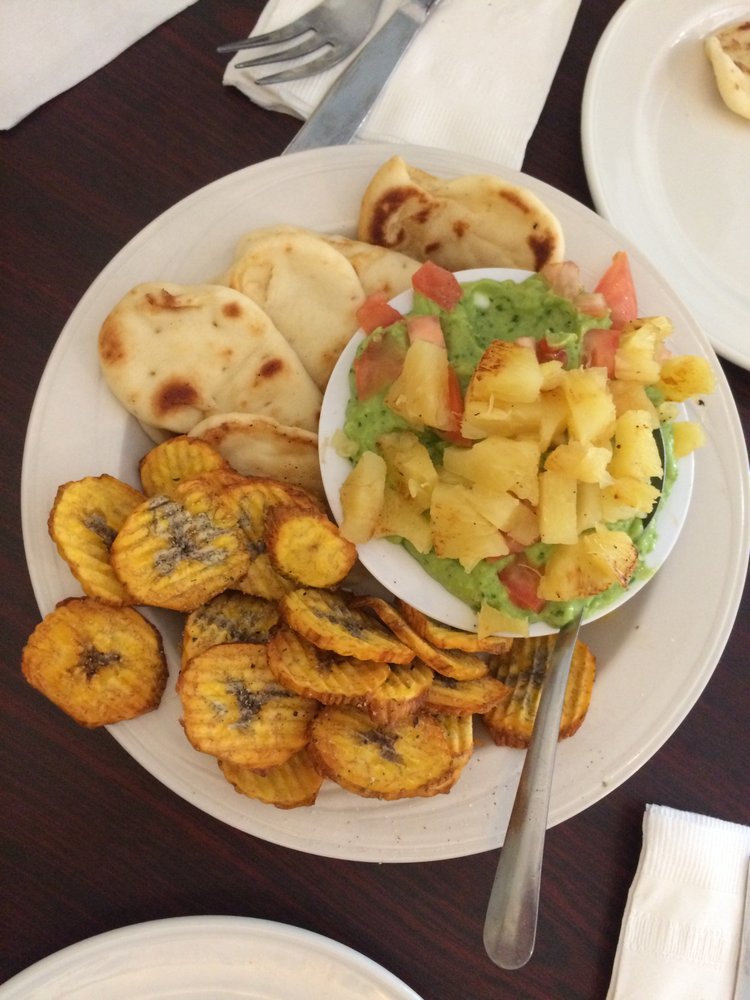 Caribbean Guacamole With Naan And Plantain Chips Served Hot Yelp