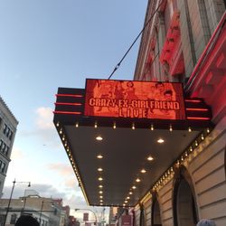 the vic theatre check
