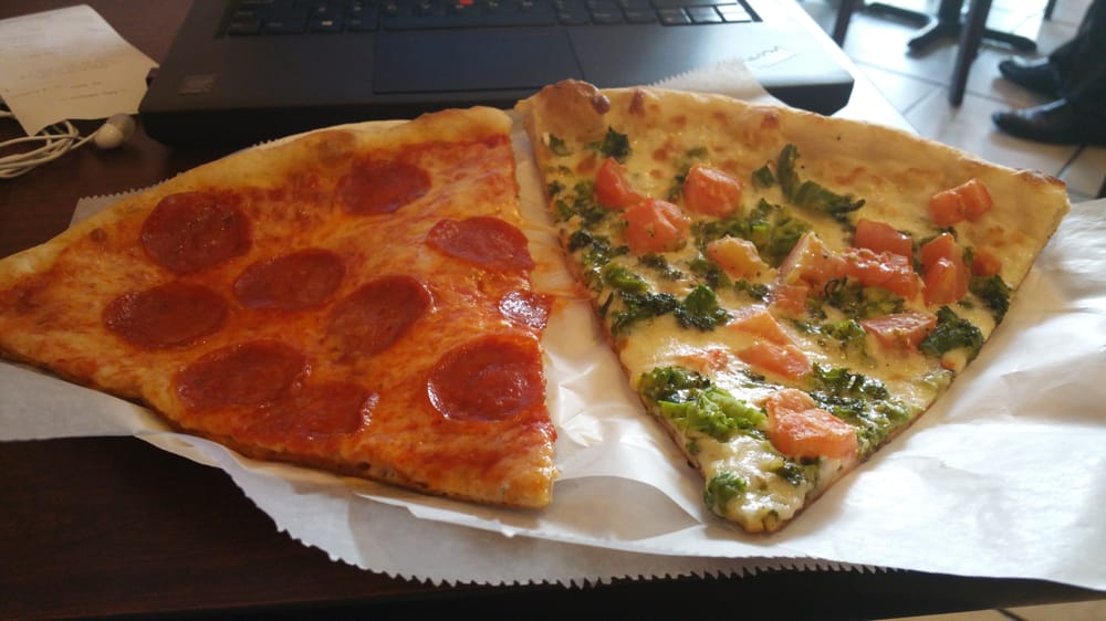 Gianni’s Pizzeria 12 Reviews Pizza 900 Centennial Blvd, Voorhees