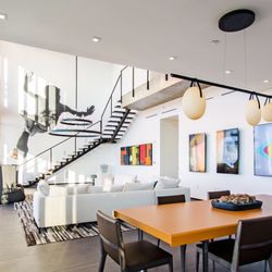 Atico Wynwood 12 Photos Venues Event Es 250 Nw 24th St Photo Of Atico Wynwood Miami Fl United States Two Story Living