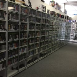 Retro Game Trader - Beaverton, OR, United States. Huge selection of retro games:)