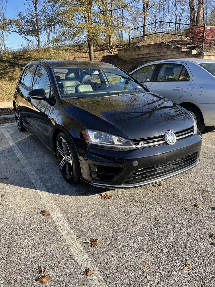 Lindsay Volkswagen of Dulles