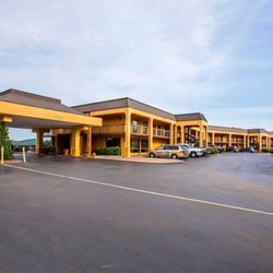 Quality Inn Airport Southeast 16 Photos Hotels 3910 Photo Of Quality Inn Airport Southeast Birmingham Al United States