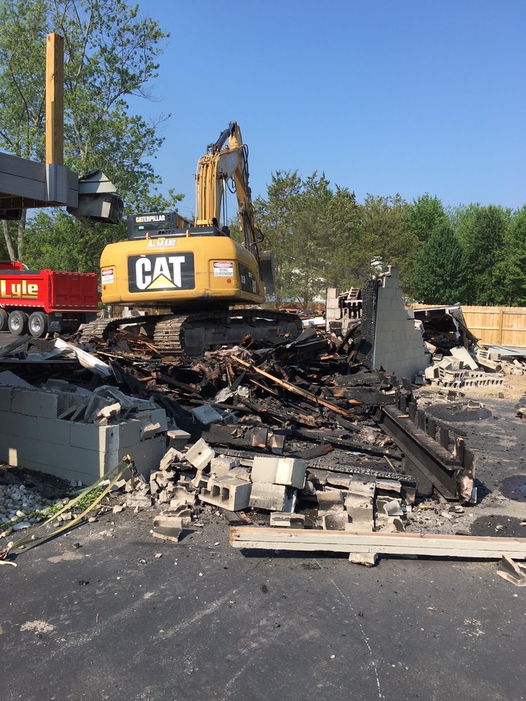 image of business Lyle Trucking & Excavating Inc.