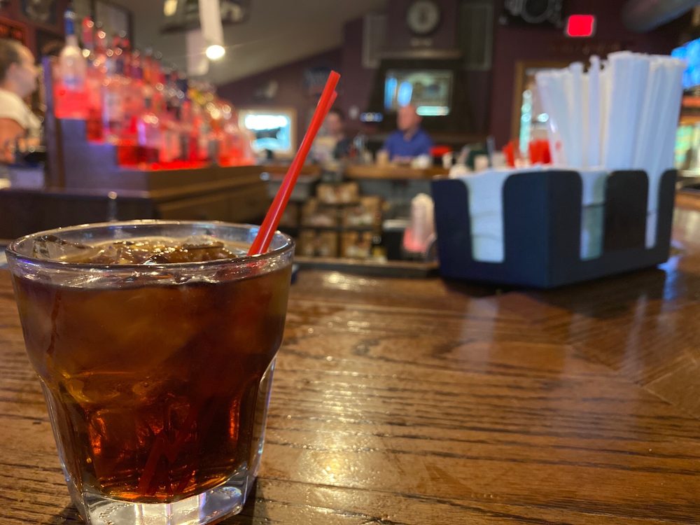 The Vine Bar & Grille