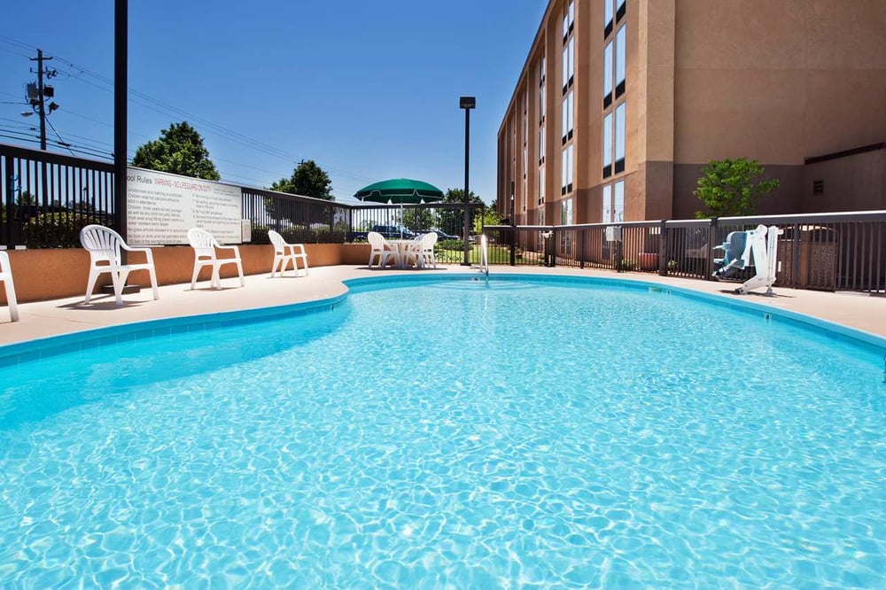 Hampton Inn Athens 13 Photos & 14 Reviews Hotels 2220 W Broad St