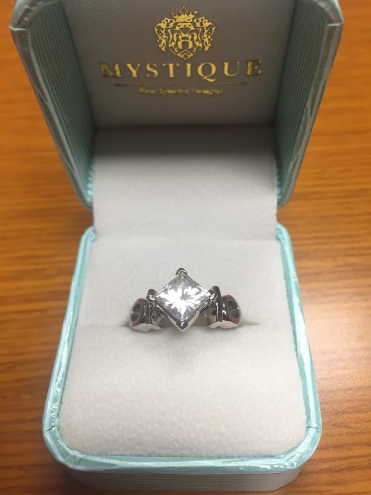 Mystique Jewelers of Old Town