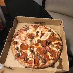 Vegas Best Pizza 47 Photos 77 Reviews 384 E Tropicana Photo Of Vegas Best Pizza Las Nv United States