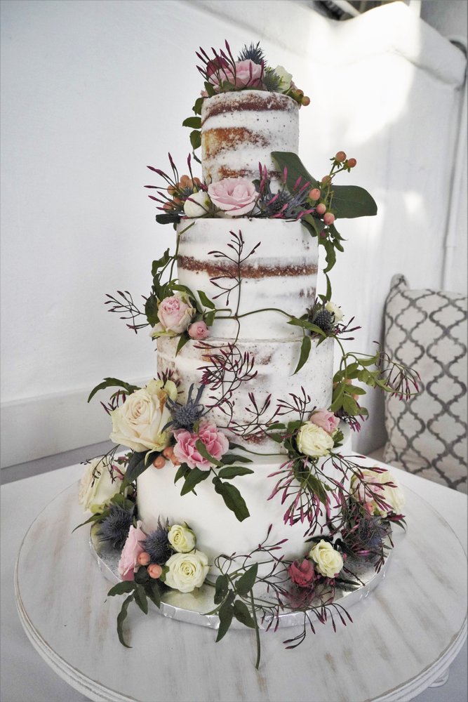 Cute Cakes Bakery & Café