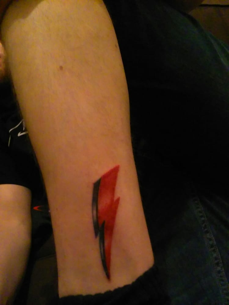 9 lives tattoo 16 reviews piercing 309 w 9 mile rd downtown 9 lives tattoo 16 reviews piercing 309 w 9 mile rd downtown