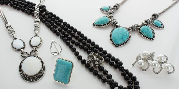 Earrings Plaza 1263 Broadway New York Ny Jewelers Mapquest