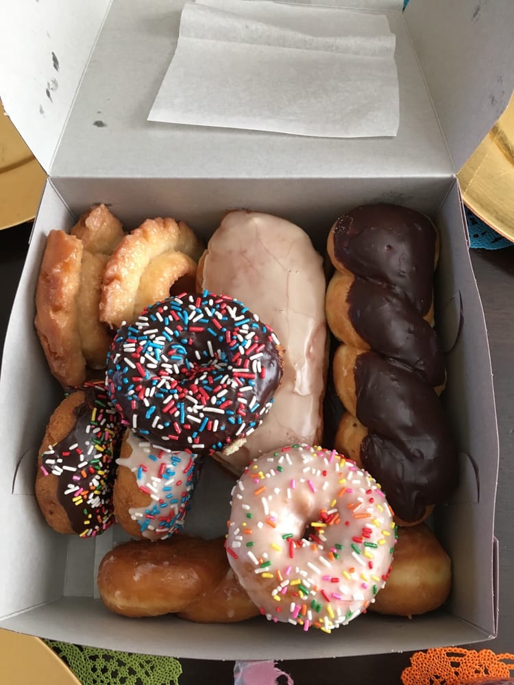 Dundee Donuts & Muffins 13 Reviews Donuts 2458 Stearns St, Simi
