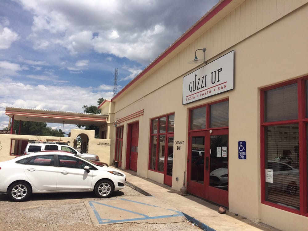 Guzzi Up 57 Photos & 121 Reviews Pizza 202 W Holland Ave, Alpine