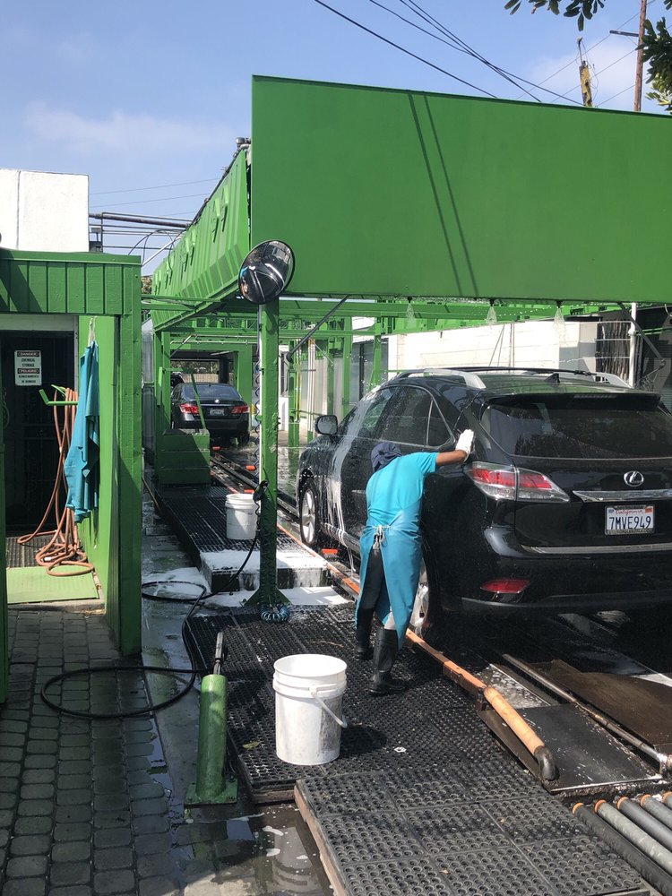 Where The Wash Hens There S No Brushes It Is All Done By Hand 57 Photos For Shine Brite Hand Car Wash