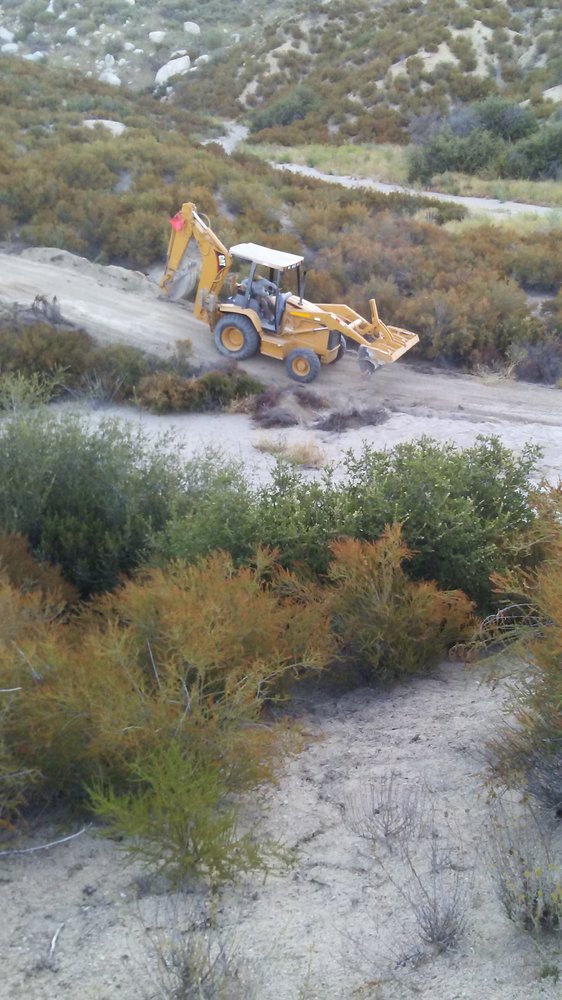 Hernandez Backhoe Services