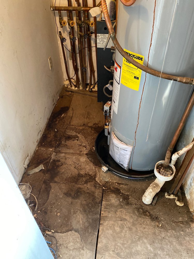 image of business In & Out Plumbing & Construction