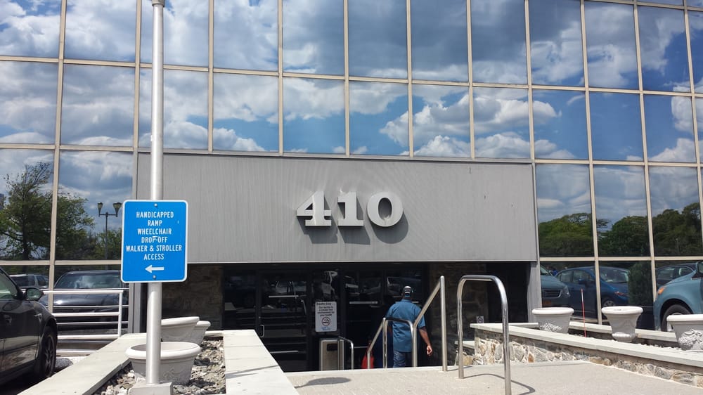 Select Pediatrics Pediatricians 410 Lakeville Rd, New Hyde Park, NY