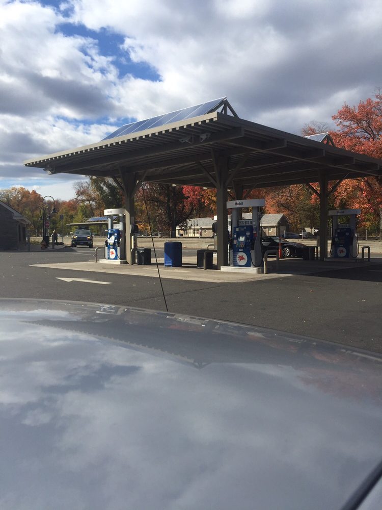 Mobil Gas Stations 81119 Merritt Pkwy, Greenwich, CT Phone
