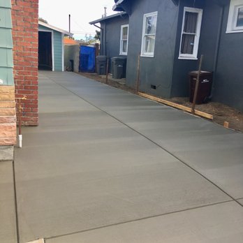 Diamond S Concrete Construction 715 Photos 18 Reviews Photo Of Diamond S Concrete Construction Oakland Ca United States Driveway Freshly Poured