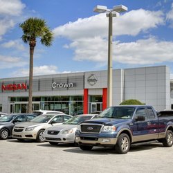 nissan crown