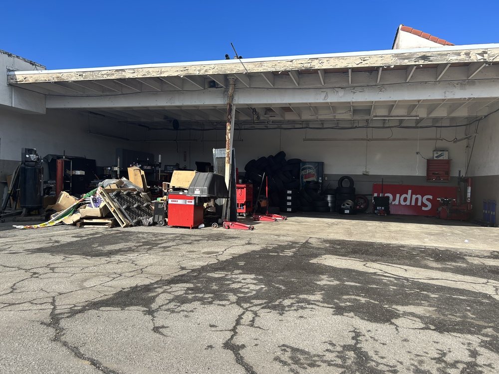 Supreme Tires