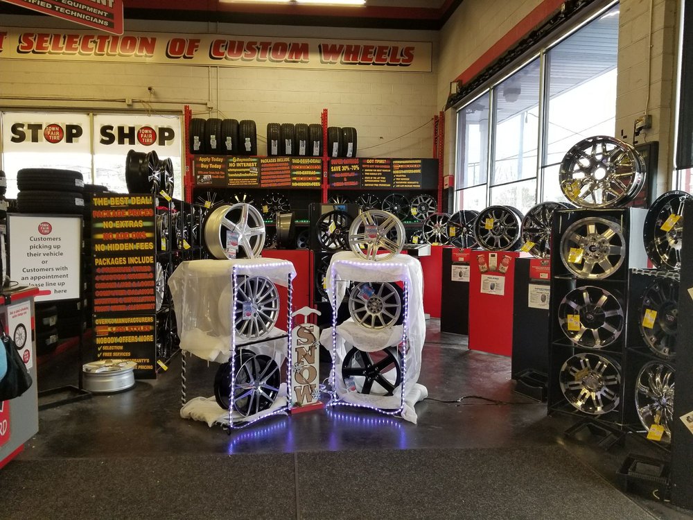 Town Fair Tire 15 Photos 22 Reviews Tires 540 Main St East Town Fair Tire 15 Photos 22 Reviews Tires 540 Main St East Hartford Ct Phone Number Yelp