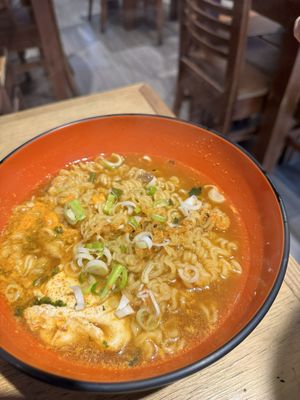 Laptop friendly cafe