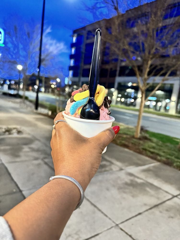 Swirl Dessert Bar - LoSo