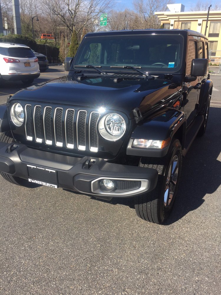 Westbury Jeep Eagle Chrysler Plymouth