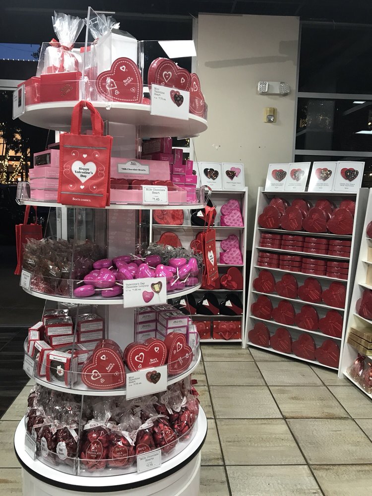 See’s Candies Seasonal Location CLOSED Candy Stores 15044