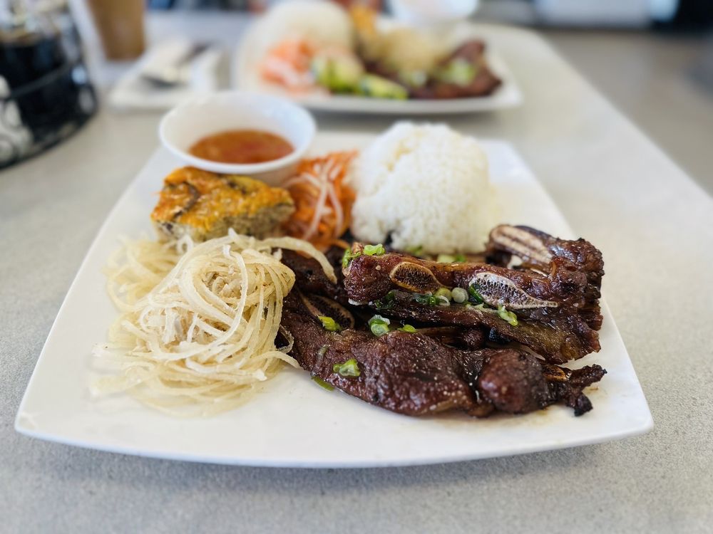 Three Sisters Food To Go