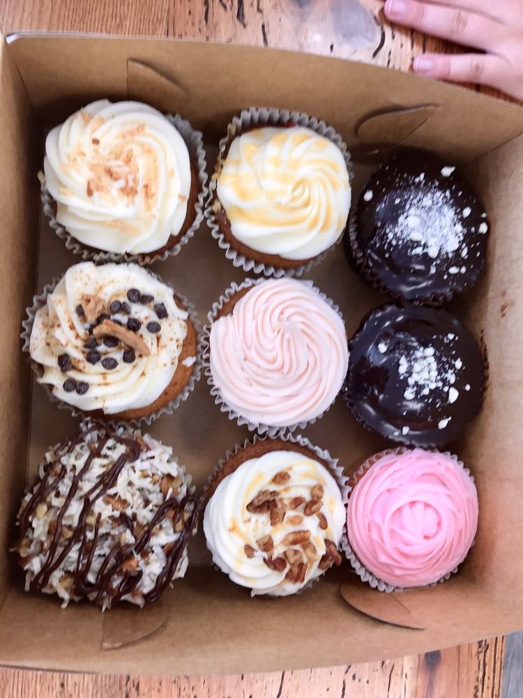 Amoroso’s Bakery 19 Reviews Desserts 5803 Hunt Club Rd