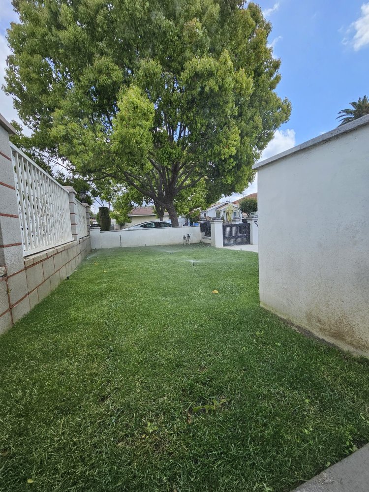 Broncos Landscaping