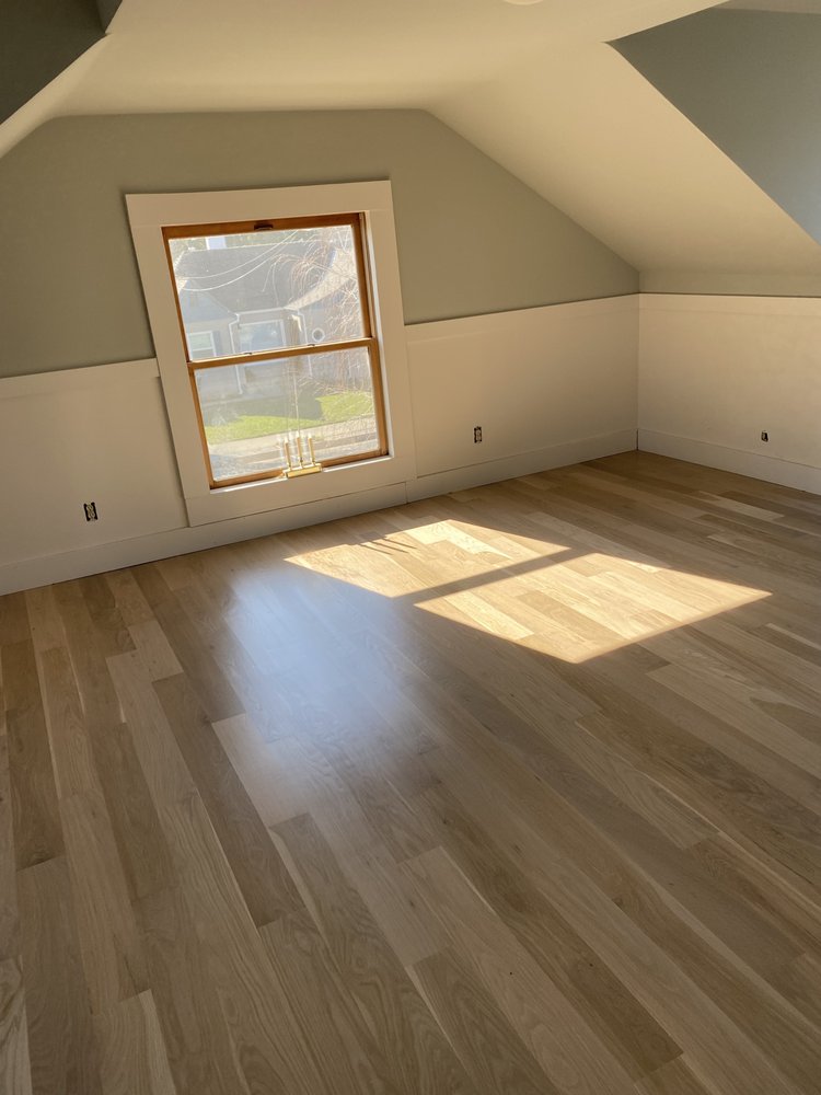 image of business Discover Hardwood Floors
