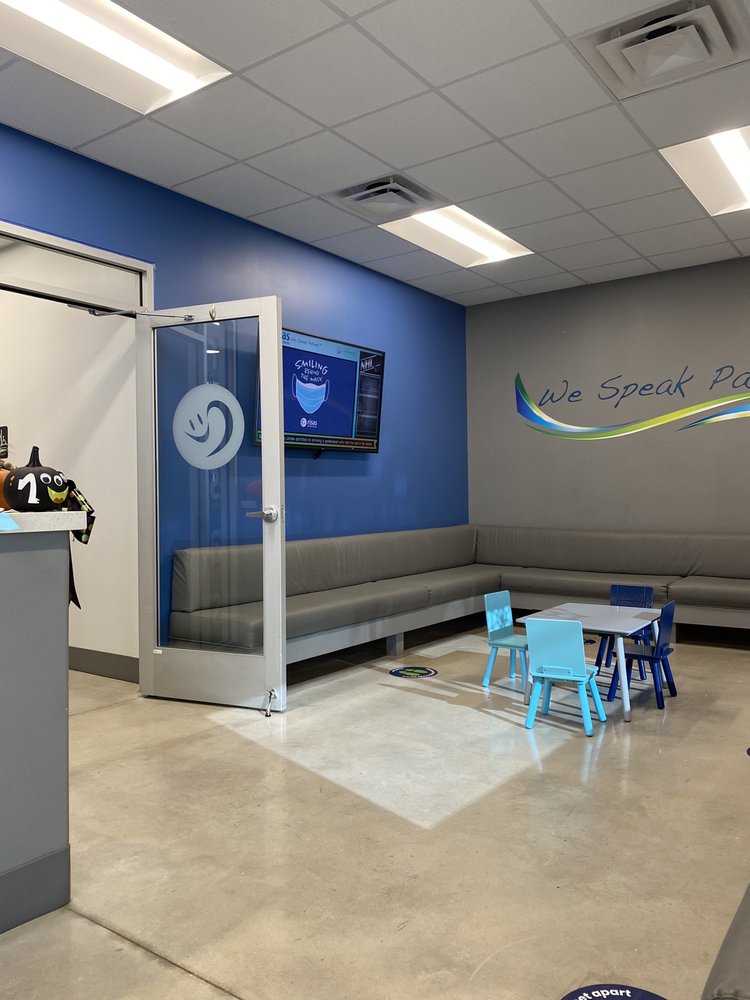 image of business Risas Dental and Braces - Culebra Meadows