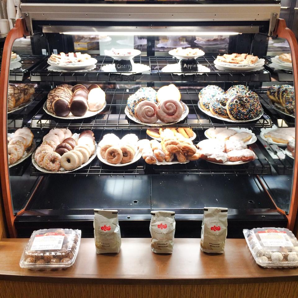 Arnie’s Bakery & Restaurants 19 Photos & 36 Reviews American