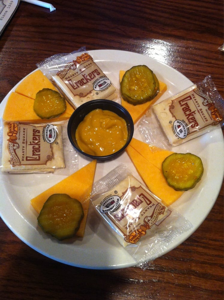 Cheese and Cracker appetizer that you can get at any Cracker Barrel