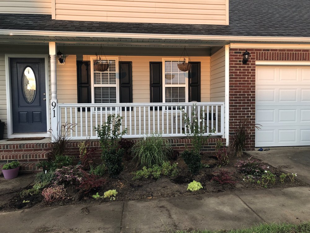 Mother Nature's Lawns & Landscapes