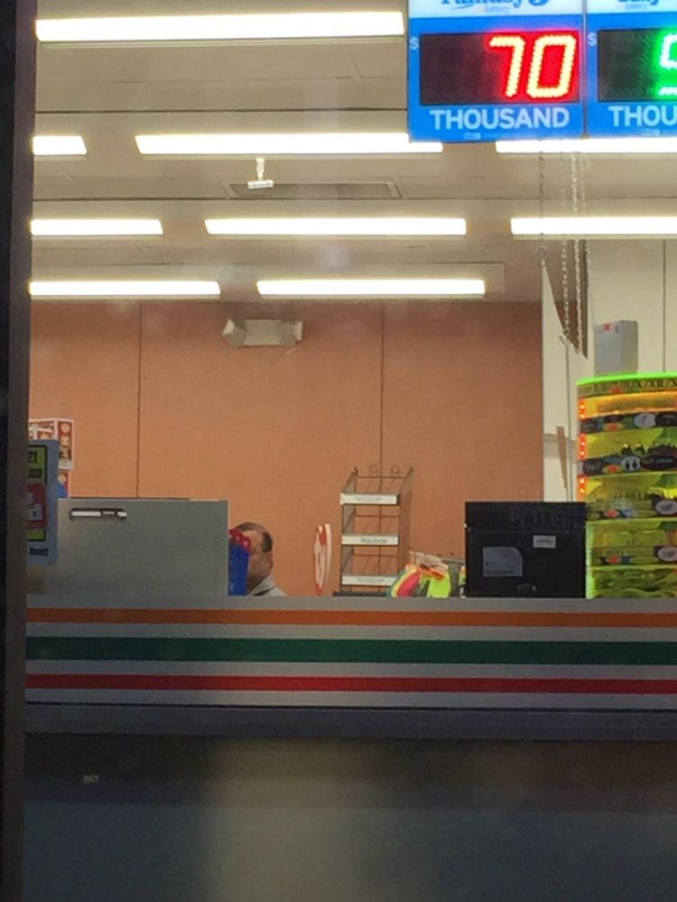 7-Eleven Photo