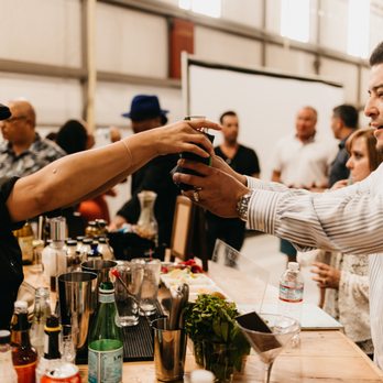 wedding bartender