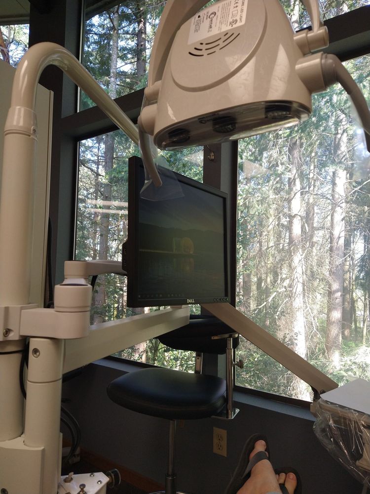 image of business Dennis Hahn, DDS PS