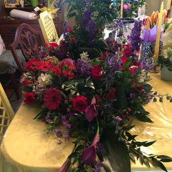 The Waters Edge Flowers 17 Photos 16 Reviews Florists 212 Photo Of The Waters Edge Flowers Newport Ri United States Beautiful