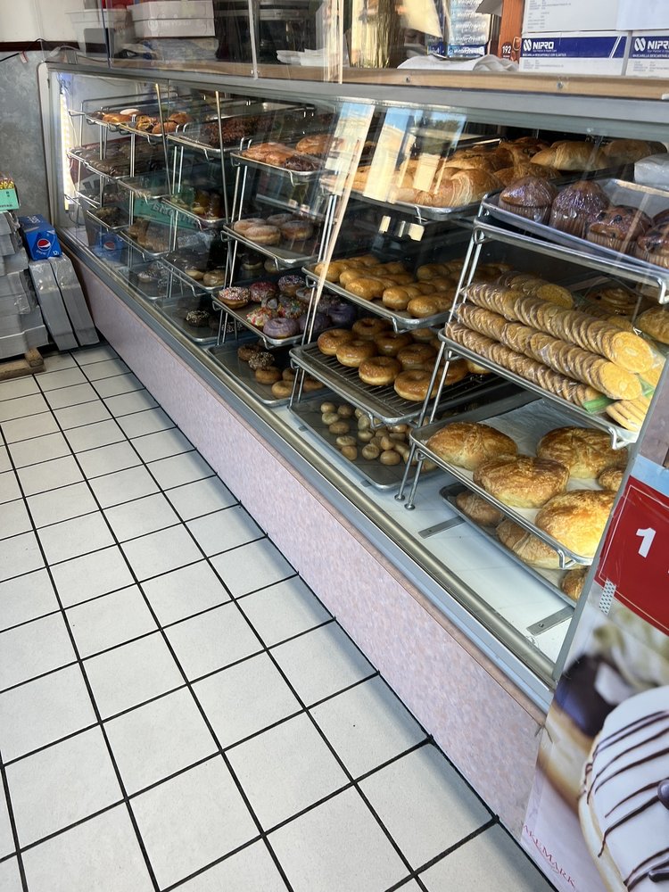 Daily Donut House & Sandwich