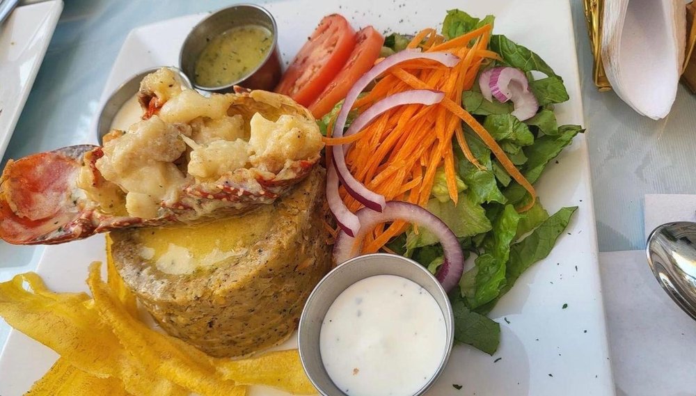 Casa Blanca Restaurant and Grill