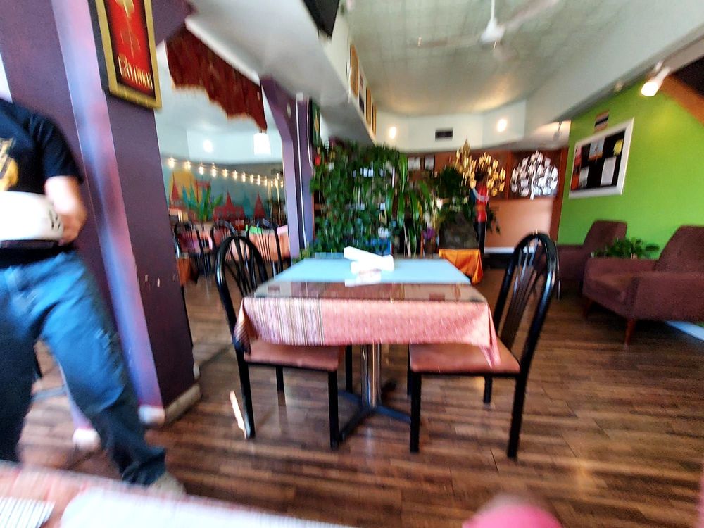 Ta-Khrai Thai Cafe