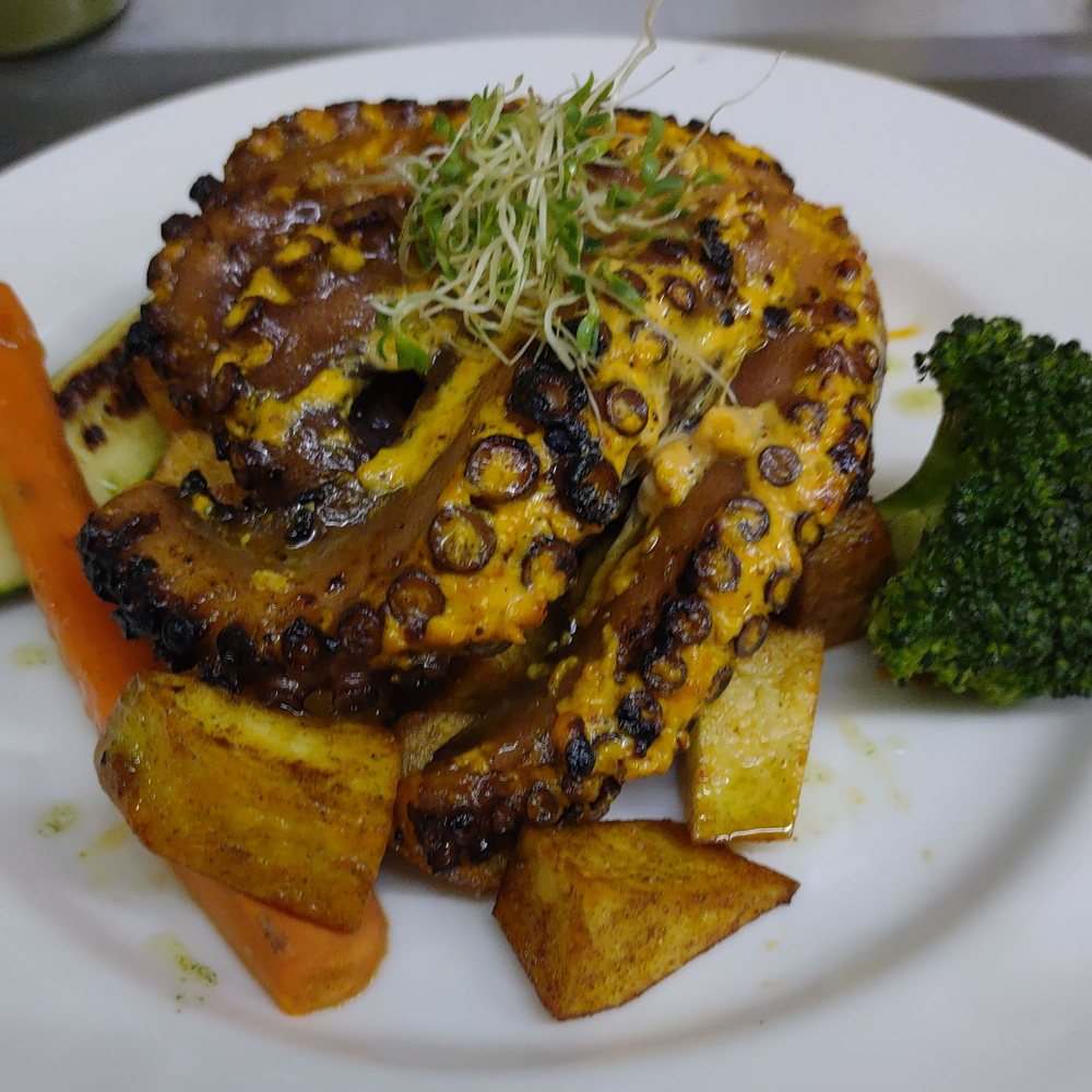 La Carnada Grill