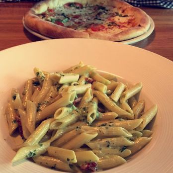 California Pizza Kitchen Domain Austin California Pizza Kitchen Domain Austin