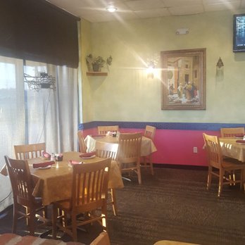 Albasha S Restaurant 16 Photos 31 Reviews Greek 17316 Photo Of Albasha S Restaurant Prairieville La United States Dining Area